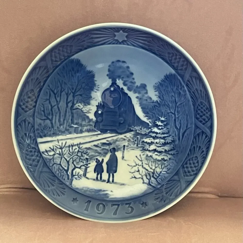 1973 Royal Copenhagen Christmas Collection Plate Vintage